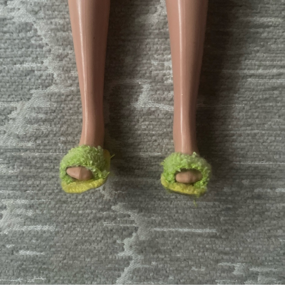 Barbie vintage Lime Green Fuzzy Slippers - doll not included